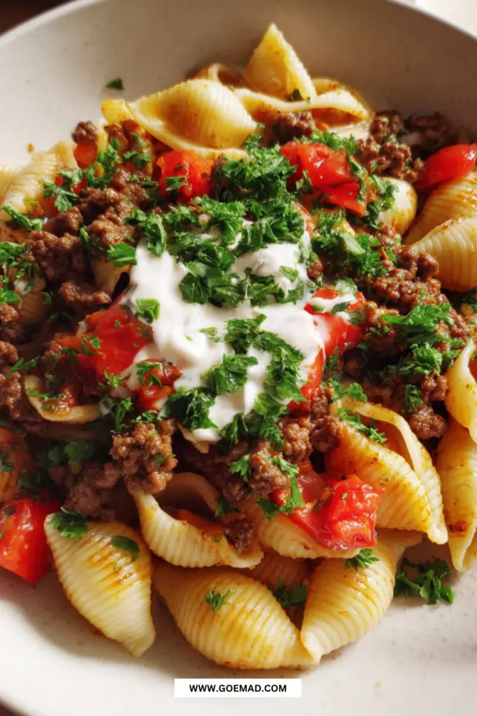 Tyrkisk pasta med yoghurt og smørsauce: den nemmeste hjemmelavede opskrift