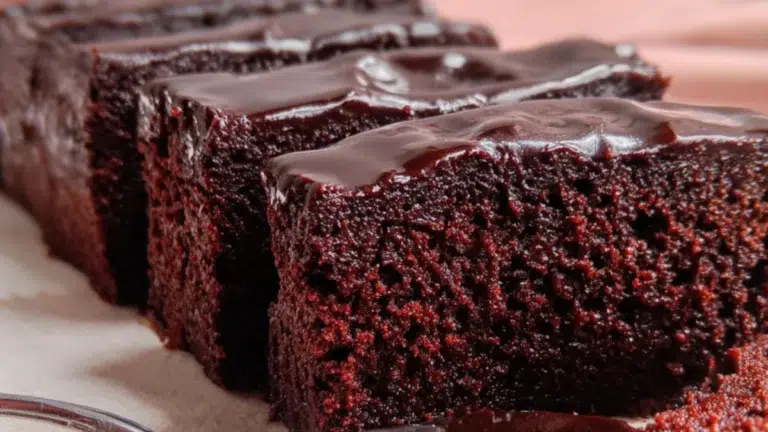 Chokoladekage med glasur: den bedste opskrift til en saftig og vellykket kage