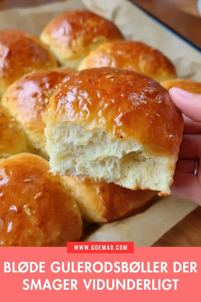 Bløde Gu­lero­d­s­bol­ler der smager vidunderligt hver gang