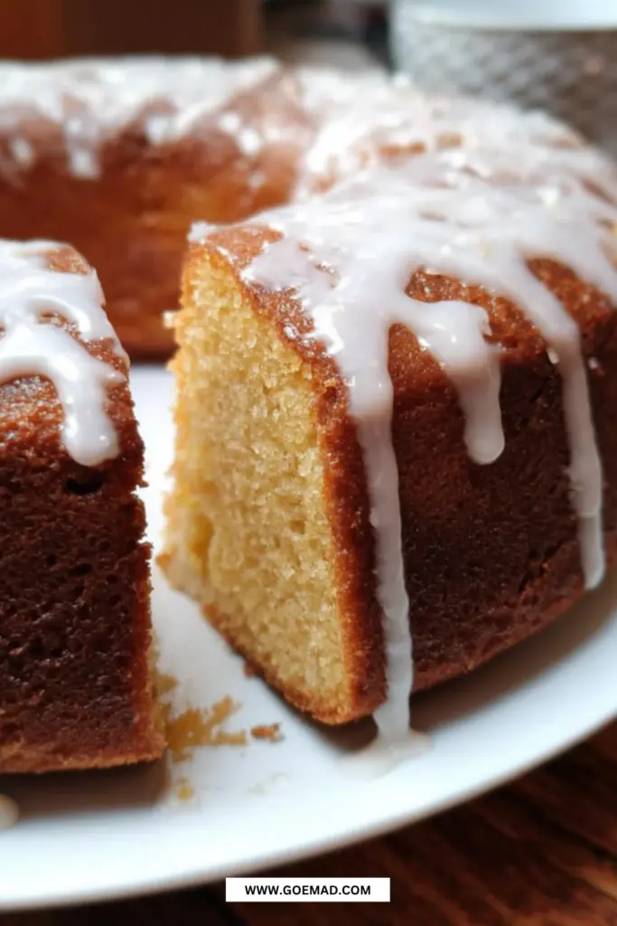 Saftig yoghurtkage med græsk yoghurt: enkel, hjemmelavet og fuld af smag