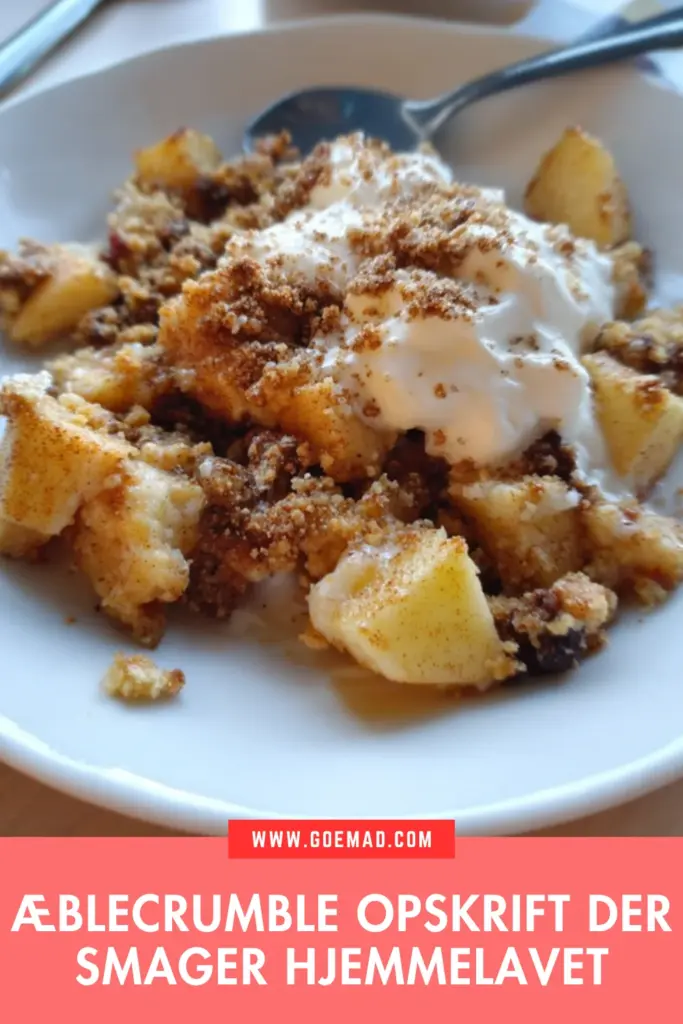 Klassisk æblecrumble opskrift med sprød topping og bagt frugt