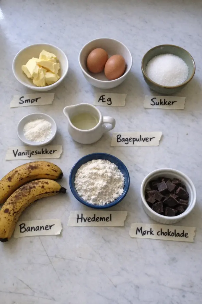 Saftig banankage med chokolade der altid lykkes