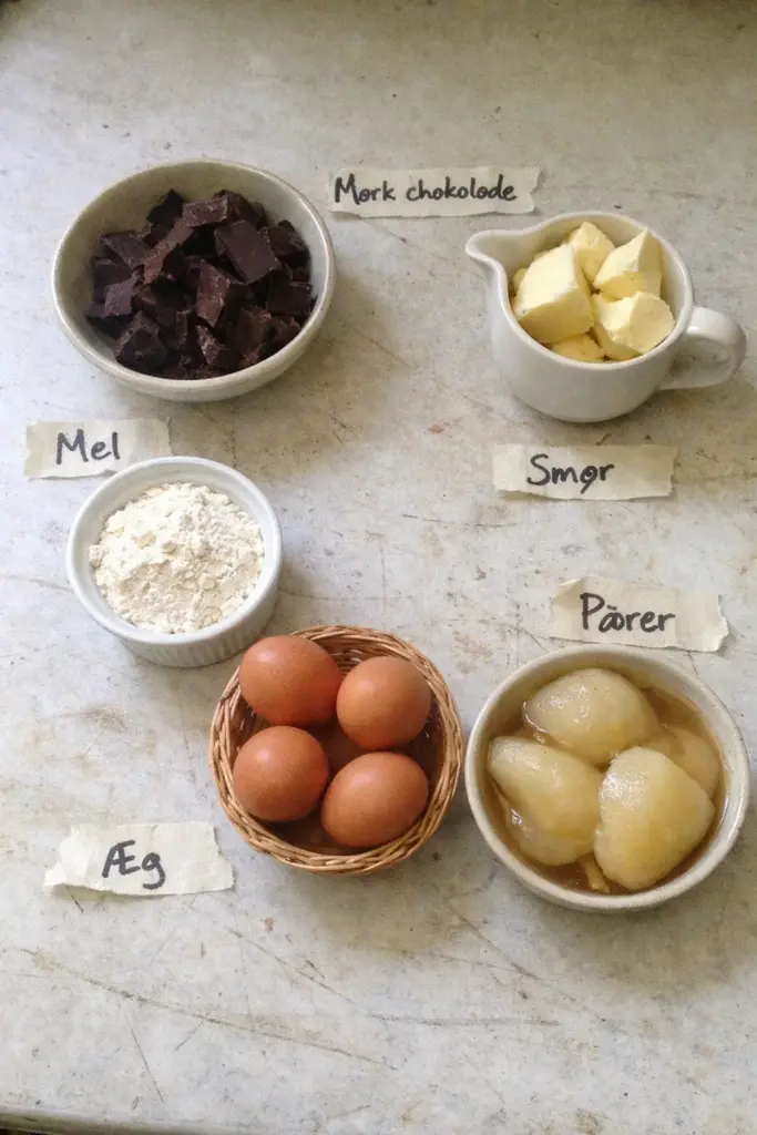 Chokoladekage med pærer: den saftige opskrift du vil bage igen og igen