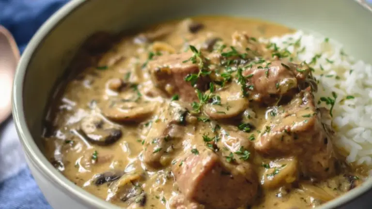 Mørbradgryde der smager af mere: nem og fyldig hverdagsret