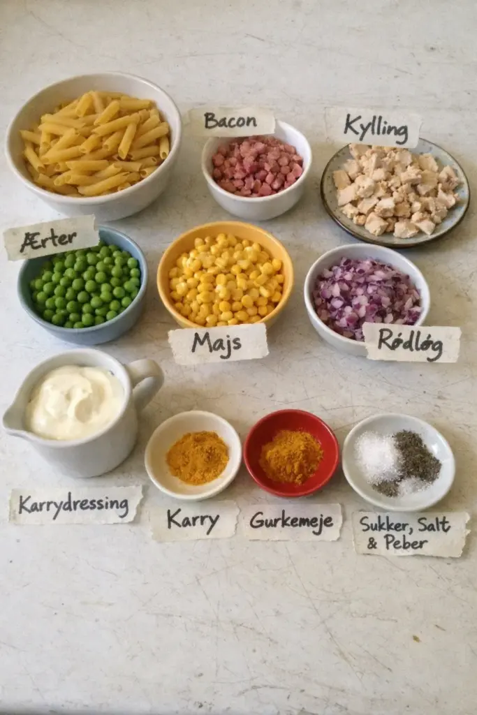 Pastasalat med kylling der faktisk smager af noget: nem opskrift med karry