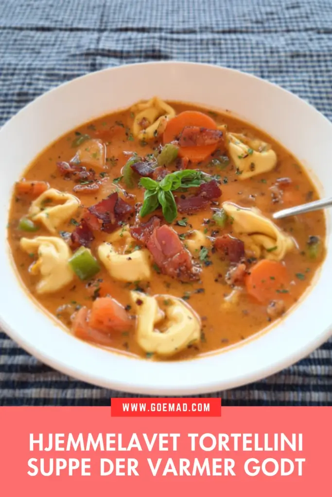 Hjemmelavet tortellini suppe der varmer på de kolde dage
