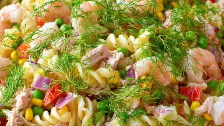 Klassisk pastasalat med tun der smager af mere end forventet