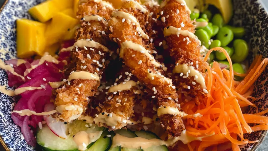 Poke bowl med rejer: den bedste opskrift til en hurtig og farverig middag